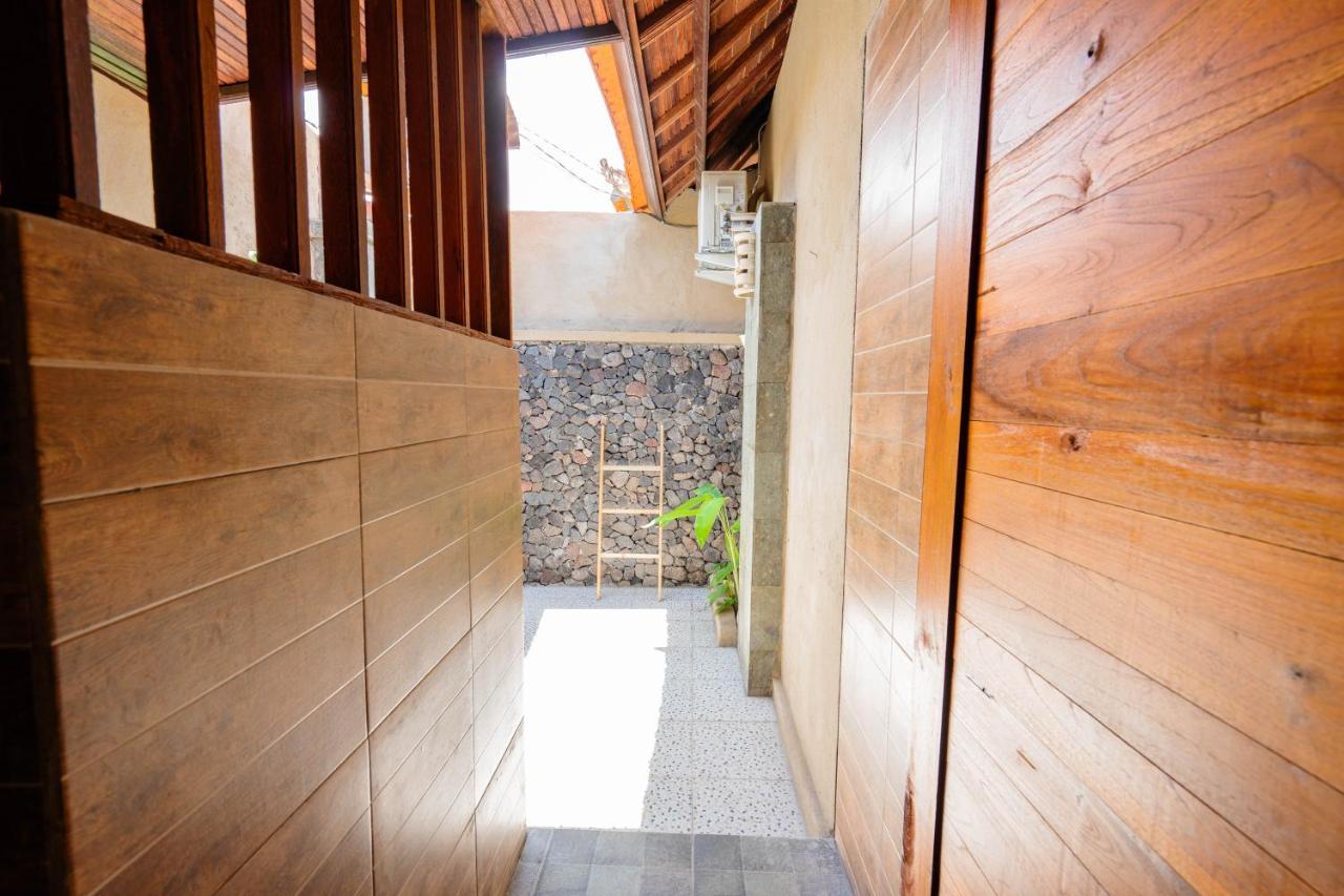 Damar Sanjaya Uttama Vila Amed Exterior foto