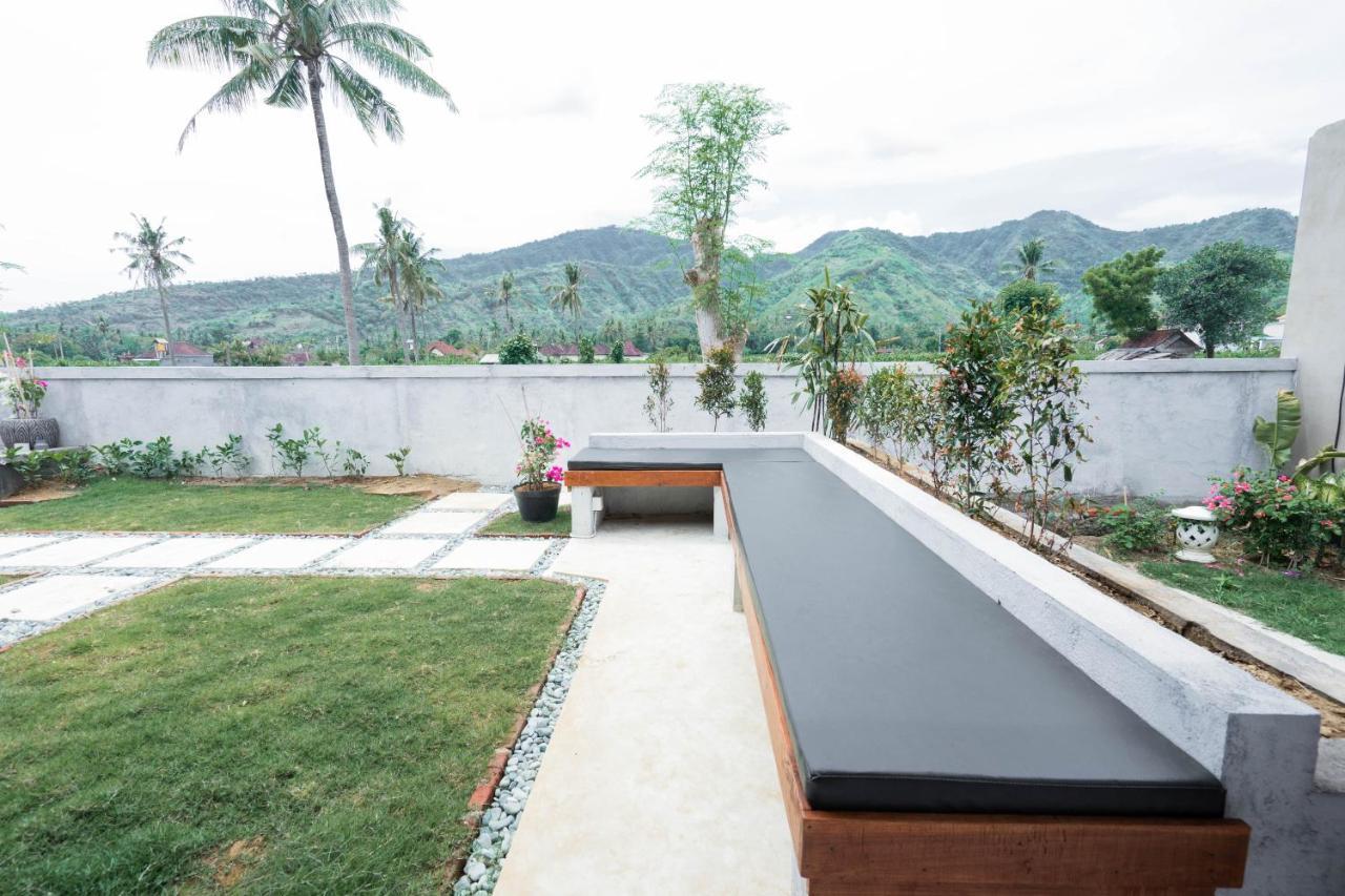 Damar Sanjaya Uttama Vila Amed Exterior foto